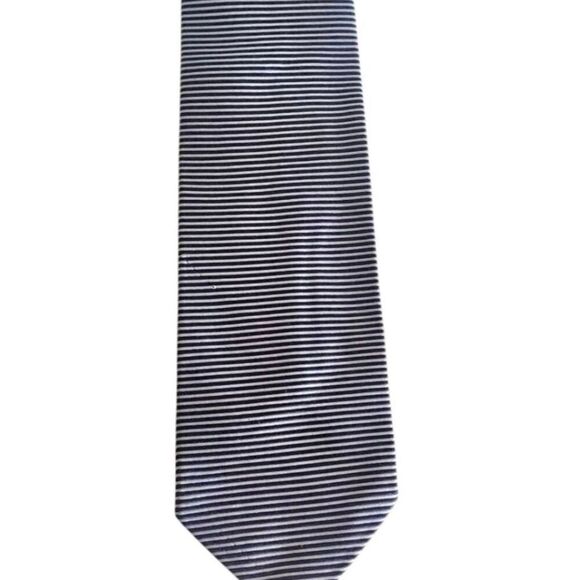 TINO CUJURA Italian Made 100% Silk Tie - Picture 2 of 3
